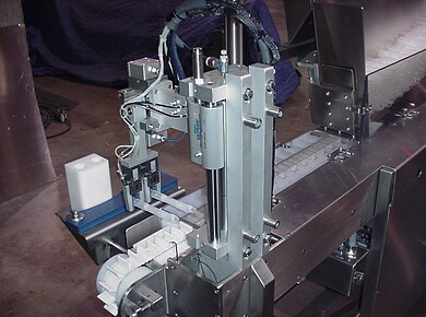 Automated Plunger Feeding System Machine