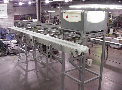 Candy Conveyor Machine with Large Tote 