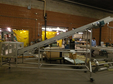 Stainless Steel Inclined Conveyor