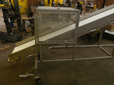 Incline Conveyor with Sanitary Guard Machine